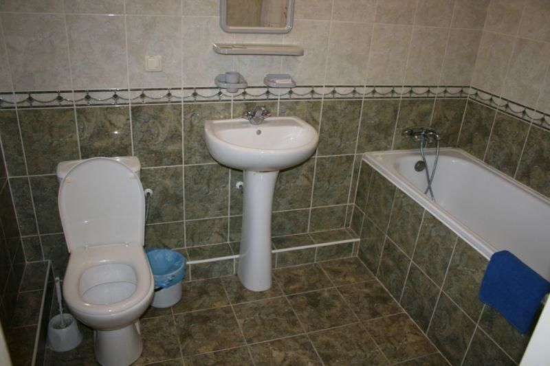 Отель Zhovtnevyi Винница