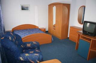 Отель Zhovtnevyi Винница Просторный одноместный номер-3