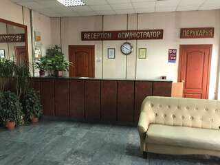 Отель Zhovtnevyi Винница Просторный одноместный номер-1